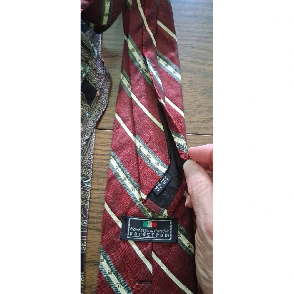 Lot of 16 Burgundy Maroon Neckties Name Brands Assorted Sizes VTG to Modern
